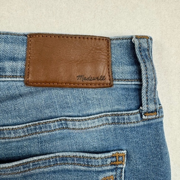 Madewell 8" Skinny Mid Rise Jeans Womens Size 26 Tall Light Wash - Picture 16 of 16
